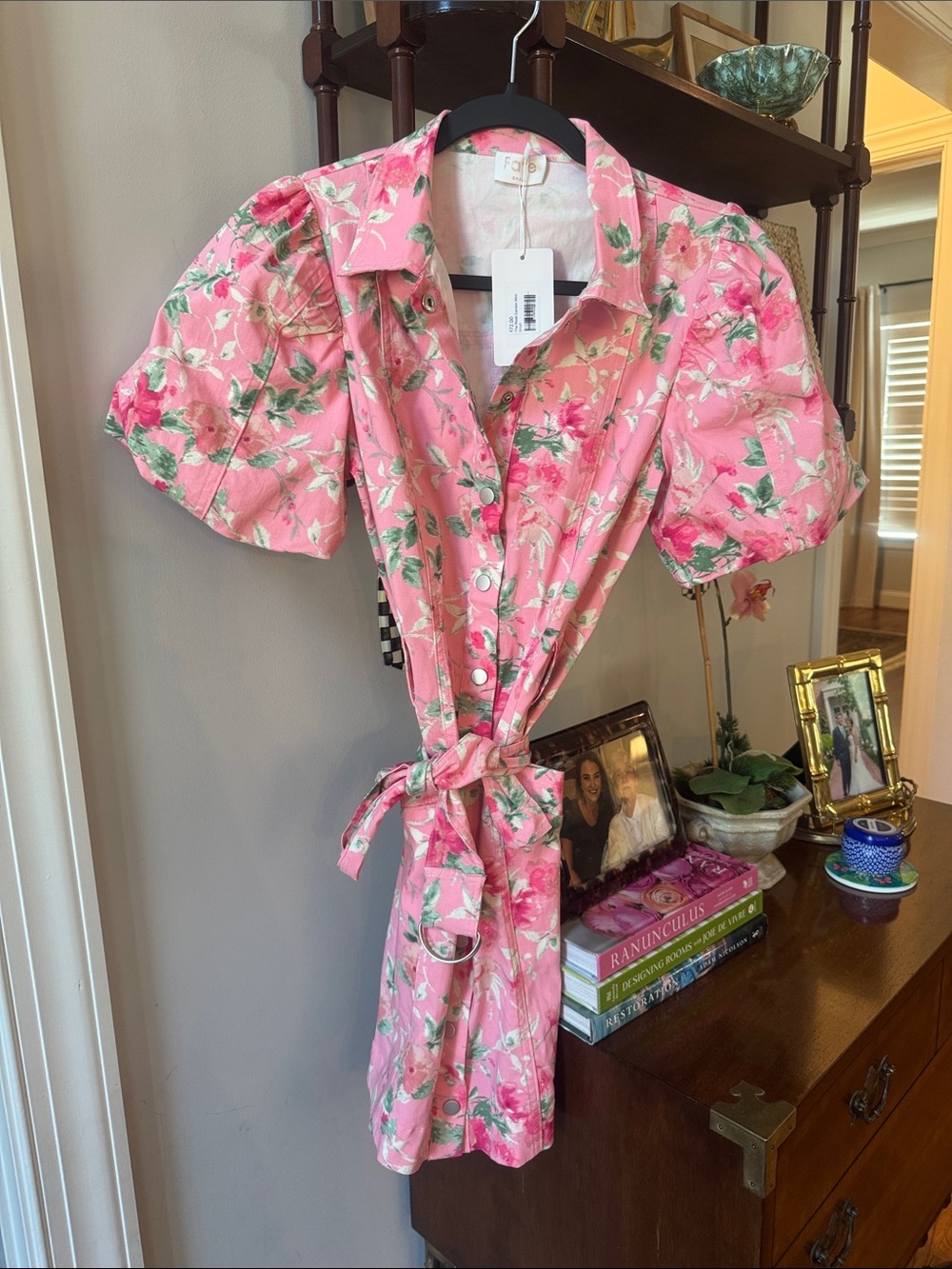 Fate  Pink Floral Tie-Waist Short Robe